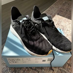 NEW Saysh One Trainers, 7 US